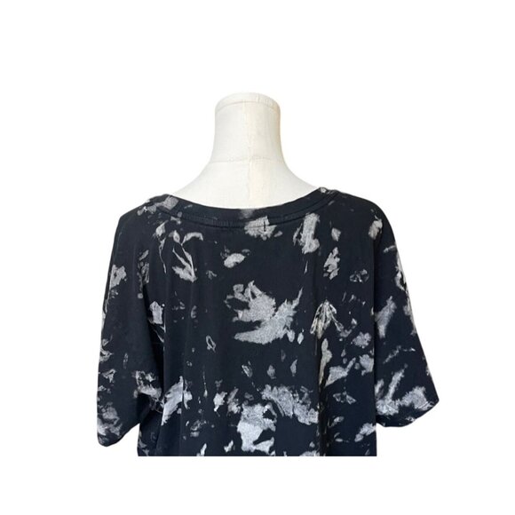 Hot Topic Womens Creature of The Night T-Shirt XL Tie-Dye Crop Y2K Goth Grunge - Picture 8 of 12